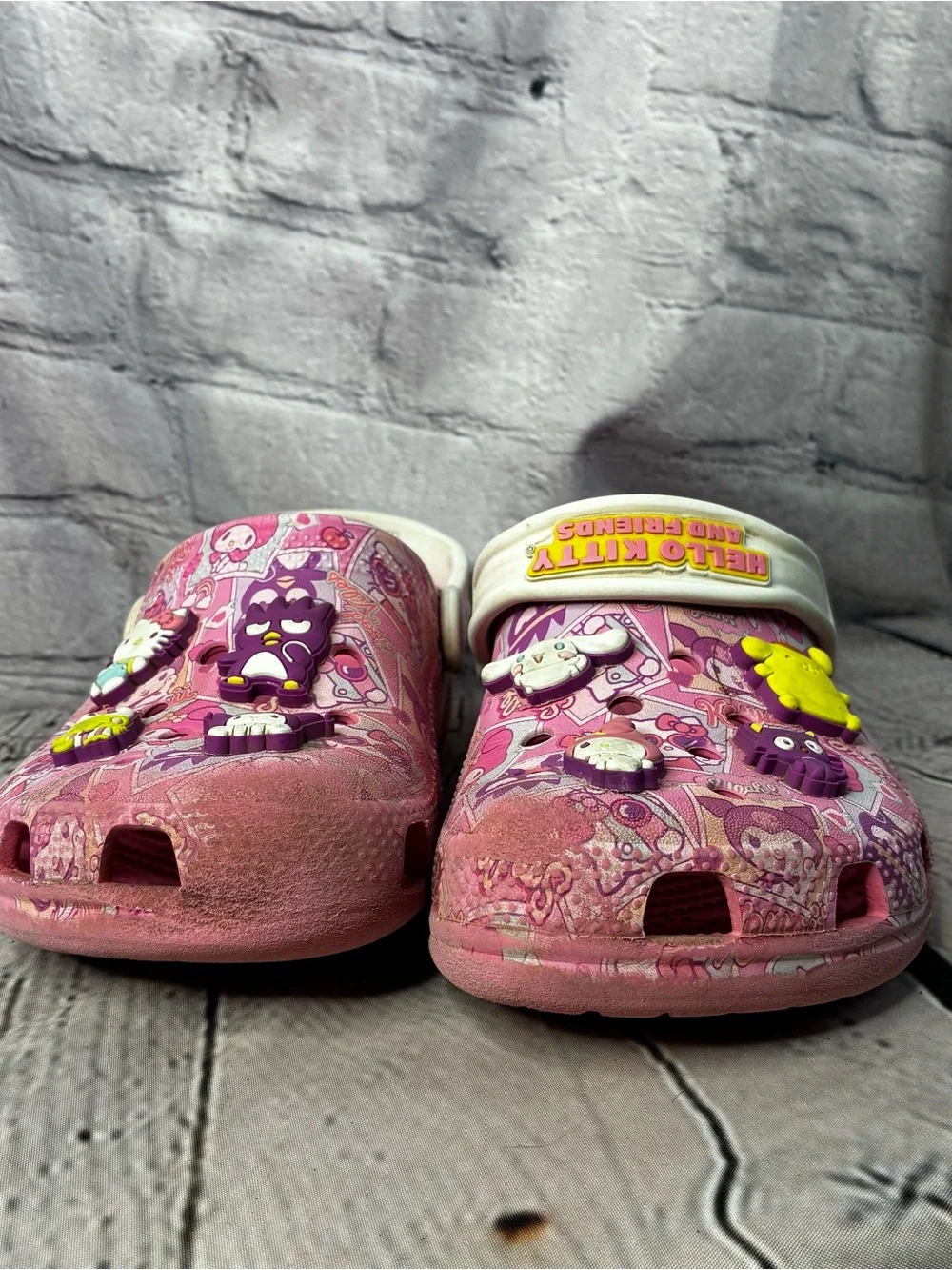 CROCS x Sanrio Hello Kitty & Friends  Classic Pink Clogs w/ Jibbitz Girls Sz 3